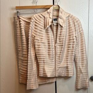 TADASHI Designer Cream/Blush Pink Pleated Dress Set